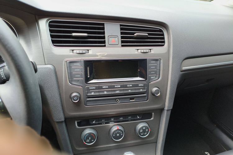 Used Volkswagen Golf 2015 1.4TSI Automatic Luxury Model