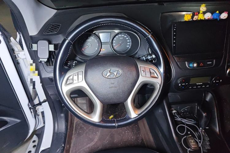 Used Hyundai ix35 2015 2.0L Automatic 2WD Smart Version China V Standard
