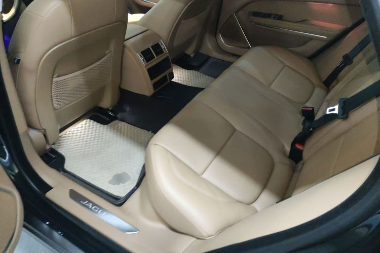 Used Jaguar XFL 2024 2.0T P250 Two-Wheel Drive Prestige Luxury Edition
