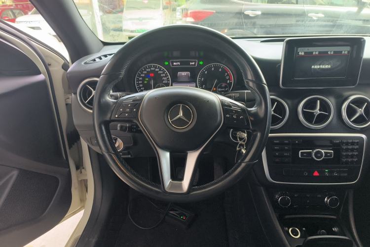 Used Mercedes-Benz A-Class 2015 A 180 Steering Wheel