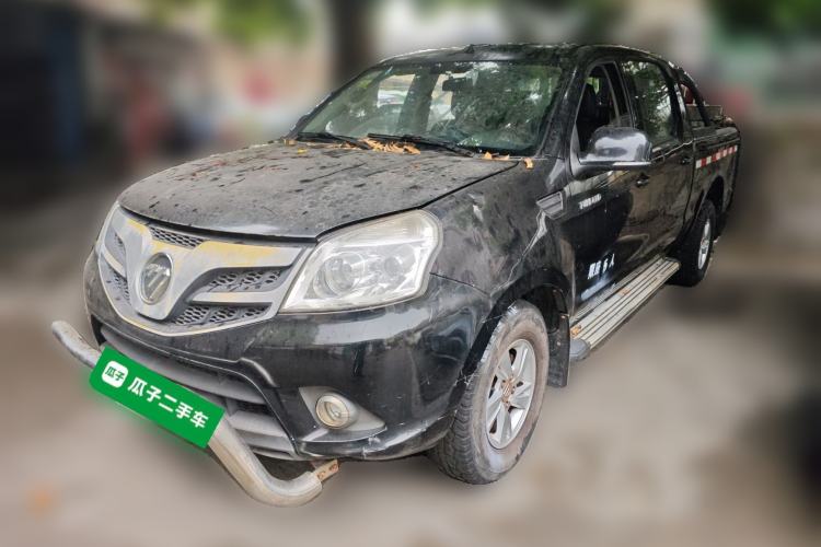 Used Foton Tunland 2017 2.8T E-Series Diesel Two-Wheel Drive Comfort Version with Low Cargo Bed and Long Cabin Meeting China V Emission Standards