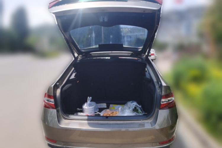 Used Skoda Superb 2016 TSI330 DSG Smart Drive Edition Trunk