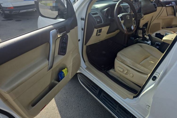 Used Toyota Prado 2016 3.5L Automatic TX-L Driver Seat