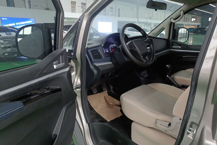 Used FORTHING Lingzhi 2023 M5L 1.6L Base Model 7 Seats
