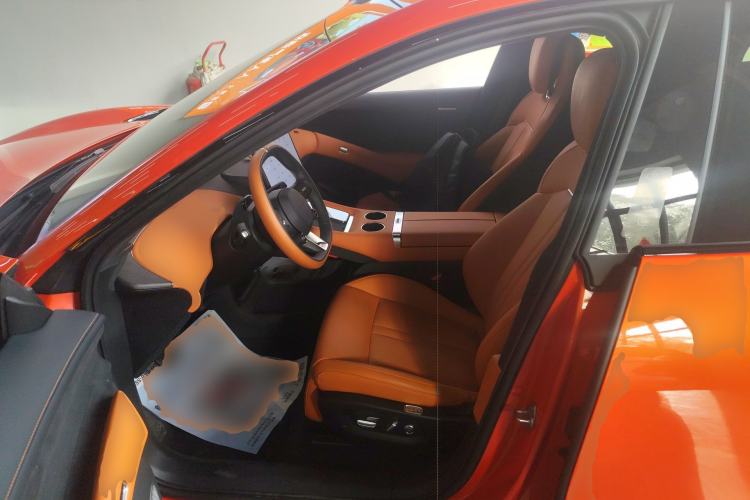 Used Xiaomi Auto YU7 2025 Ultra-Long Range High-Performance All-Wheel-Drive Max Edition Driver Seat