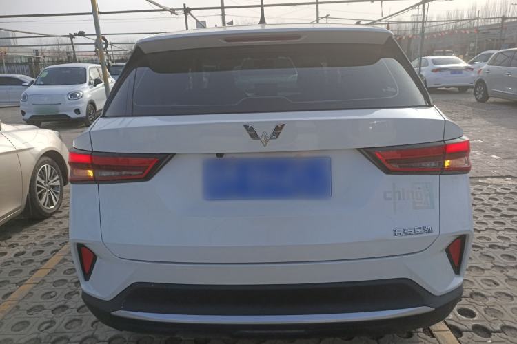 Used Wuling Alvez 2022 1.5L Manual Free-Style Model
