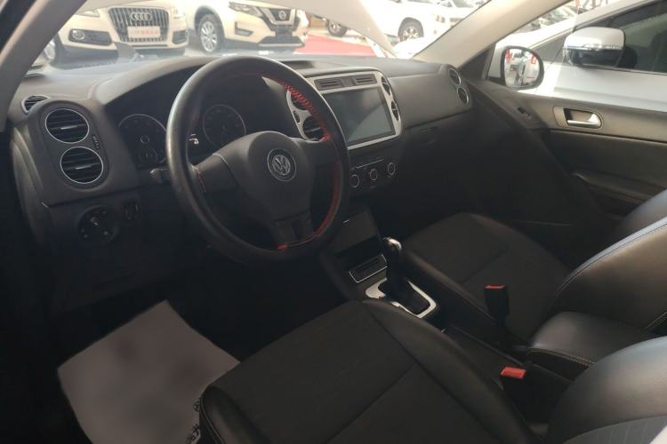 Used Volkswagen Tiguan L 2016 280TSI Automatic Two-Wheel-Drive Silk Road Style Edition