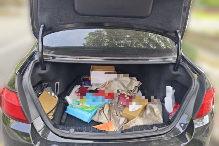 Used BMW 5 Series 2013 525Li Leading Model Trunk