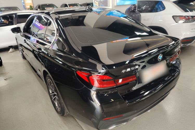 Used BMW 5 Series 2022 Second Facelift 525Li M Sport Package Rear Left 45 Deg