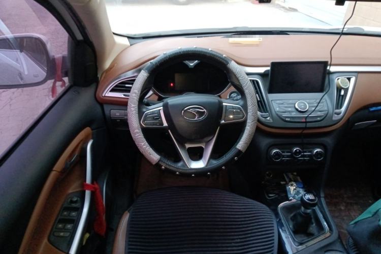 Used Soueast DX7 2015 1.5T Manual Luxury Model
