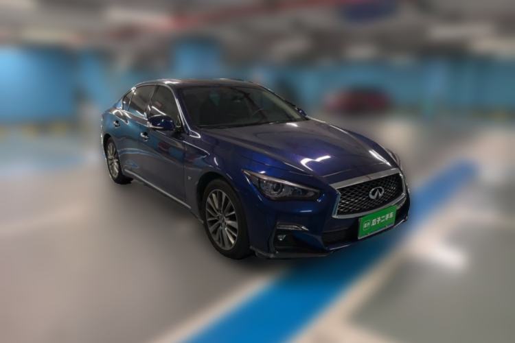 Used Infiniti Q50L 2018 2.0T Enjoyment Version China VI Standard Front Right 45 Deg