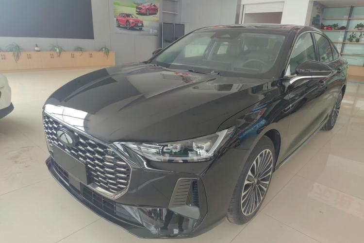 Used Chery Fengyun A8L 2025 1.5 TGDI 145 km Luxury Version