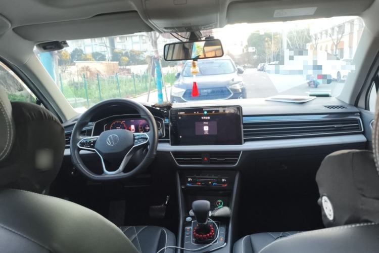 Used Volkswagen Tiguan L 2023 300TSI Automatic Two-Wheel Drive Smart Edition
