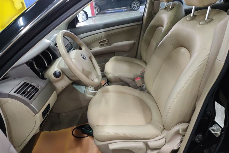 Used Nissan Sylphy 2016 Classic 1.6XE Manual Leading Edition Left Front Seat