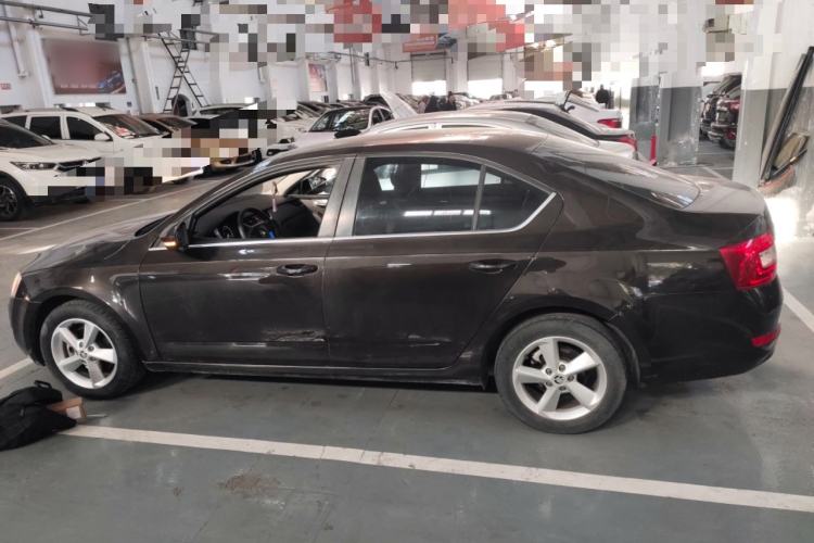 Used Skoda Octavia 2015 1.6L Manual Yijie Edition
