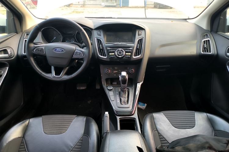 Used Ford Focus 2018 Sedan Classic EcoBoost 125 Automatic Supercharged Style SmartDrive Edition
