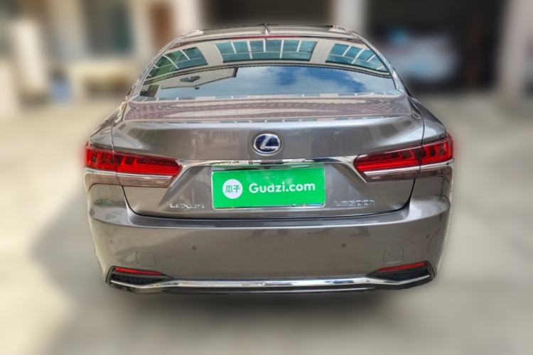 Used Lexus LS 2018 500h Excellence Edition China VI standard