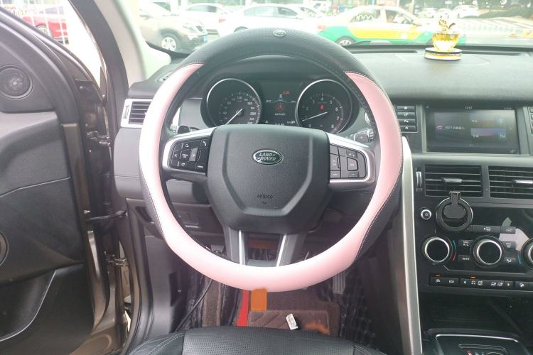 Used Land Rover Discovery Sport 2017 2.0T SE
