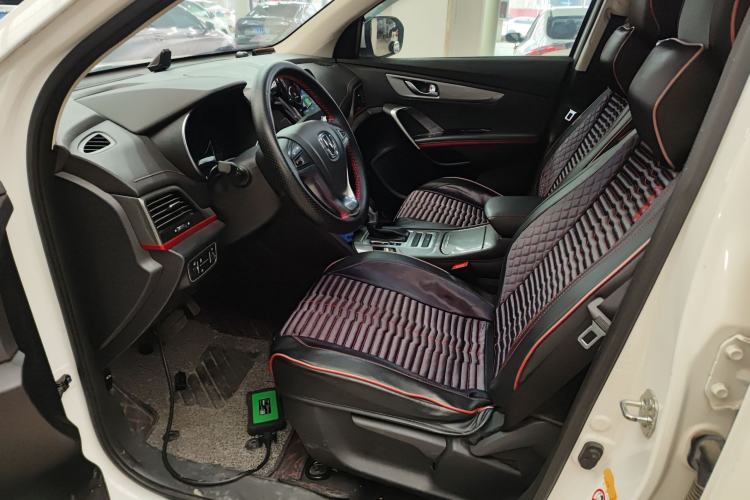 Used CHANGAN CS55 2019 1.5T Automatic Colorful Edition China VI Standard Driver Seat