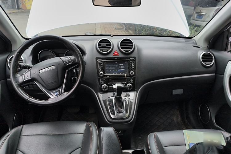 Used Haval H6 2016 Upgraded Model 1.5T Automatic Two-Wheel Drive Elite Version
