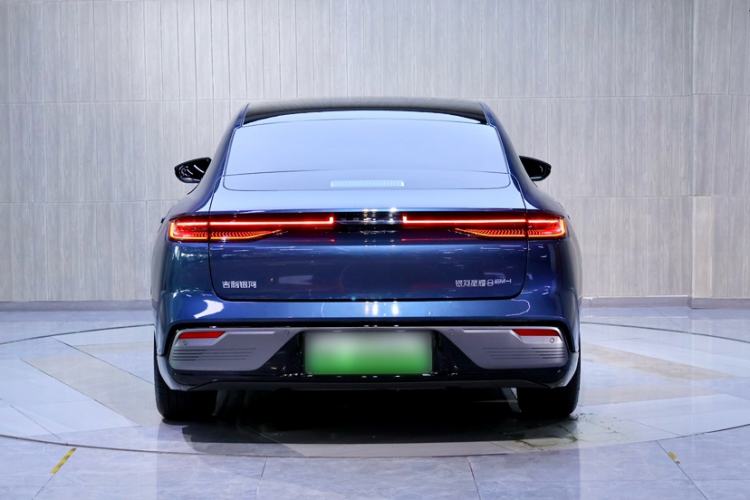 Used Geely Galaxy 8 2025 130km EM-i Flagship Edition Exterior 3