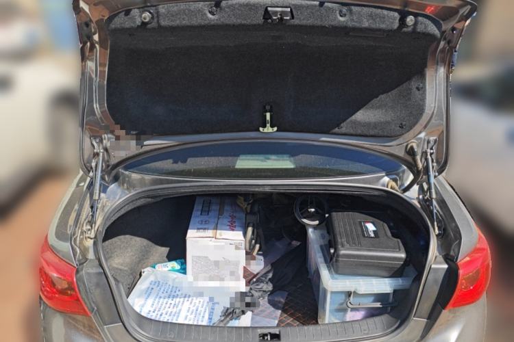 Used Infiniti Q50L 2016 2.0T Ambition Edition Trunk