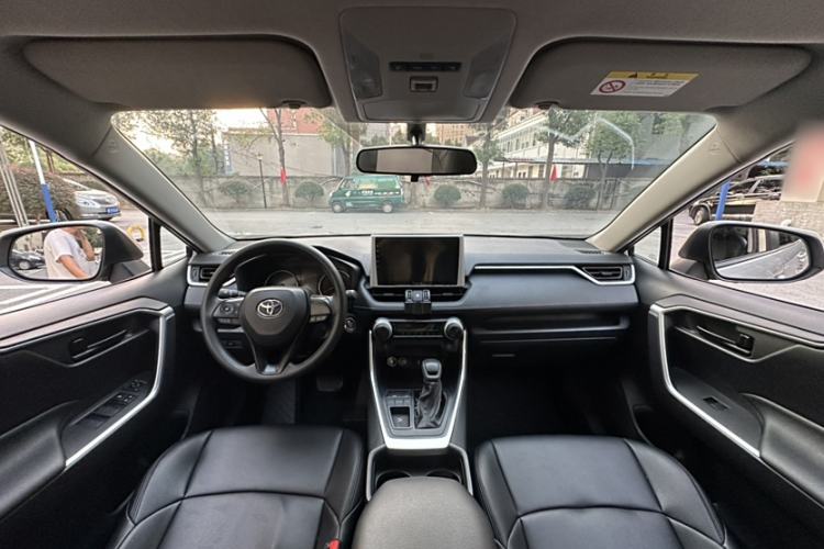 Used Toyota Wildlander 2022 Updated Version 2.0L CVT Two-Wheel Drive Leading Edition