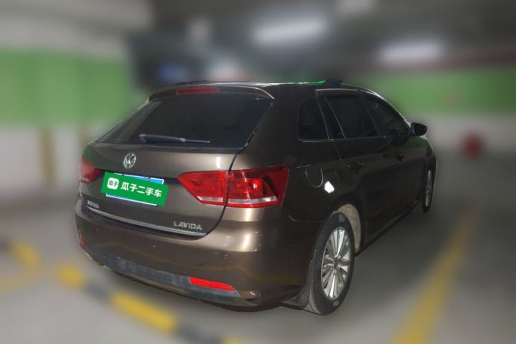 Used Volkswagen Gran Lavida 2013 1.6L Automatic Comfort Model Rear Right 45 Deg