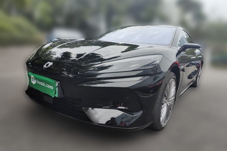 Used Denza Z9 2024 1100 km All-Wheel-Drive Ultra Version