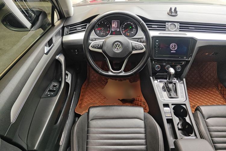 Used Volkswagen Magotan 2020 280TSI DSG Comfort Edition Steering Wheel