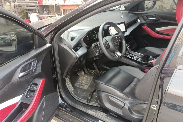 Used MG 5 2022 180 DVVT CVT Youth Luxury Edition
