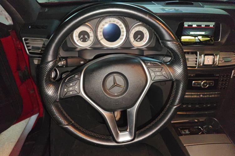 Used Mercedes-Benz E-Class 2014 E 200 Coupe Steering Wheel