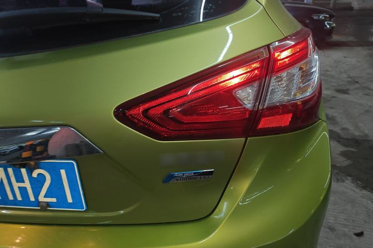 Used Nissan Tiida 2016 1.6L CVT Cool Dynamic Edition Right Rear Taillight