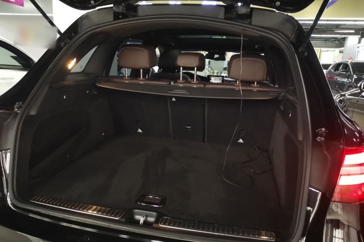 Used Mercedes-Benz GLC 2017 GLC 260 4MATIC Luxury Model Trunk