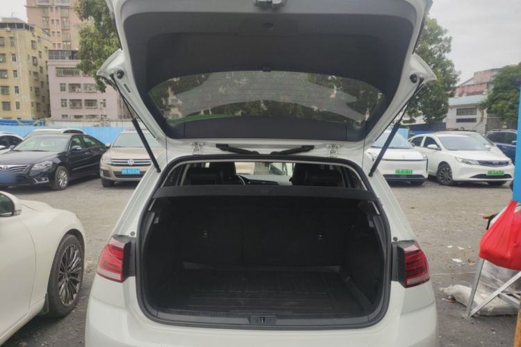 Used Volkswagen Golf 2020 280TSI DSG Comfort Version
