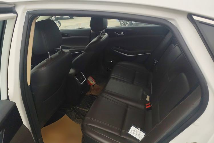 Used Changan Raeton CC 2018 1.5T Manual Elegant Starry Edition China V Standard
