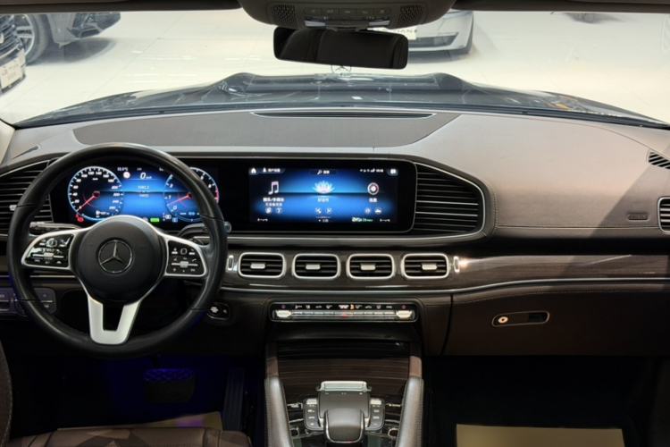 Used Mercedes-Benz GLS 2021 GLS 450 4MATIC Stylish Model