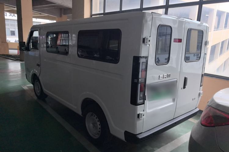 Used SRM New Energy E3 2025 Fudi 310KM Practical Passenger Vehicle
