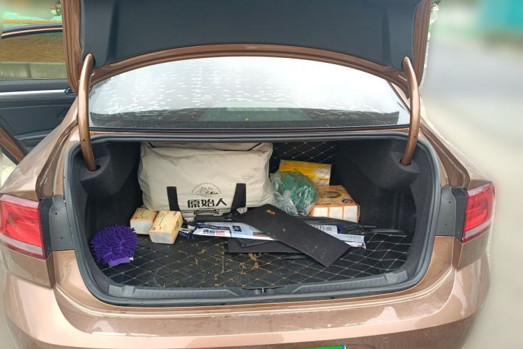 Used Volkswagen Lamando 2015 280TSI DSG Comfort Edition Trunk