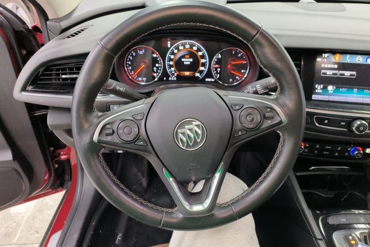 Used Buick Regal 2017 28T Luxury Edition Steering Wheel