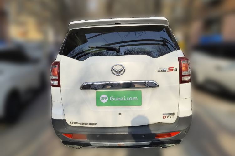 Used HYOSOW S3 2014 1.5L Luxury Version China IV Emission Standard
