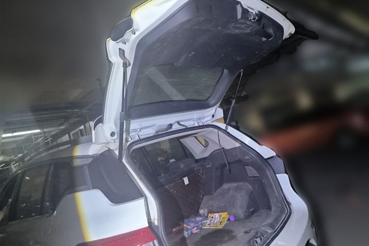 Used GAC Trumpchi GS4 2015 200T Manual Elite Edition Trunk