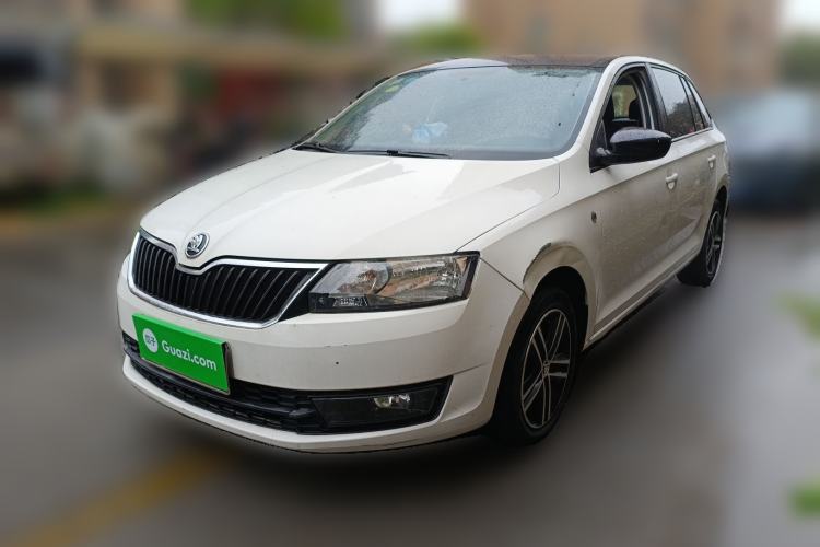 Used Skoda Rapid Spaceback 2014 1.6L Automatic Enjoyment Edition