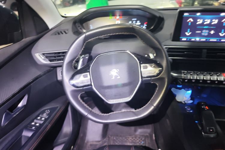 Used Peugeot 5008 2017 380THP 7-Seater Boundary-Free Edition
