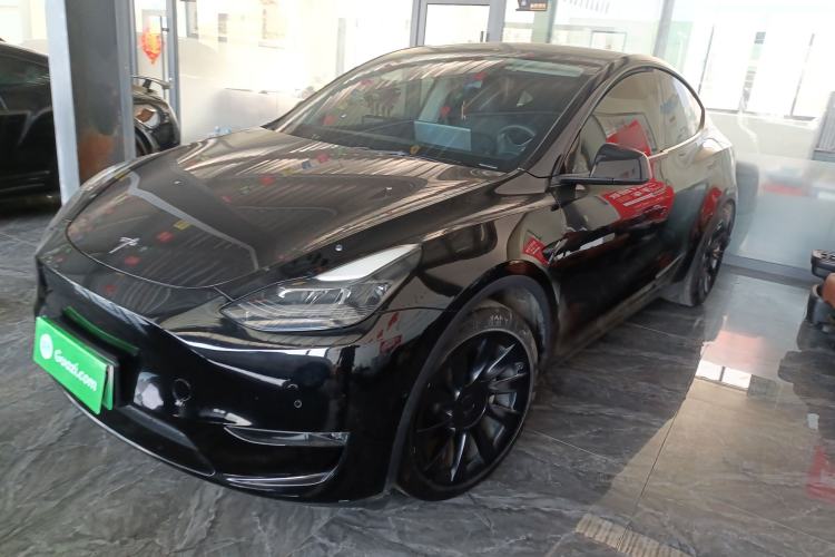 Used Tesla Model Y 2021 Long-Range All-Wheel-Drive Version