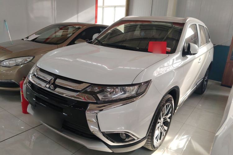 Used Mitsubishi Outlander 2018 2.0L Two-Wheel Drive Glory Edition 5 Seats