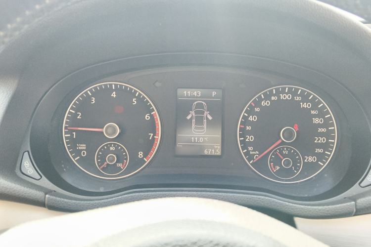 Used Volkswagen Passat 2015 1.8TSI DSG Prestige Edition Instrument Cluster