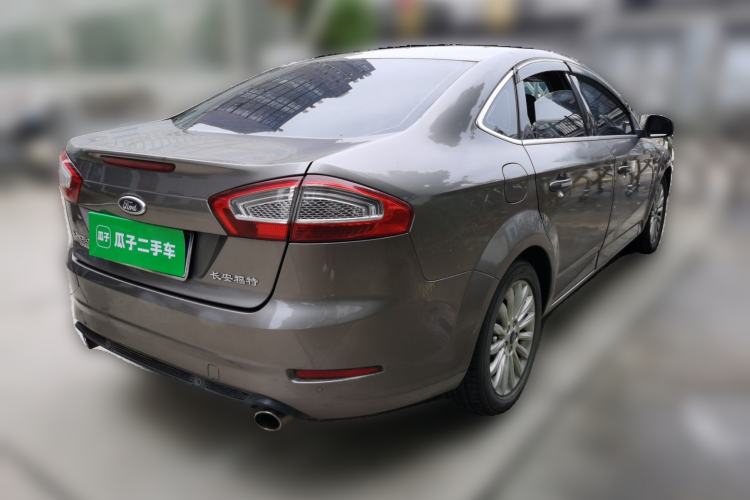 Used Ford Mondeo 2011 2.0L GTDi 200 Fashion Edition Rear Right 45 Deg
