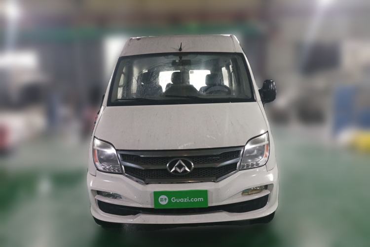 Used SAIC MAXUS Xintu V80 2017 2.5T 5-Speed Manual Aoyuntong China IV Short Wheelbase Mid-Height 5/6/10-Seater Front