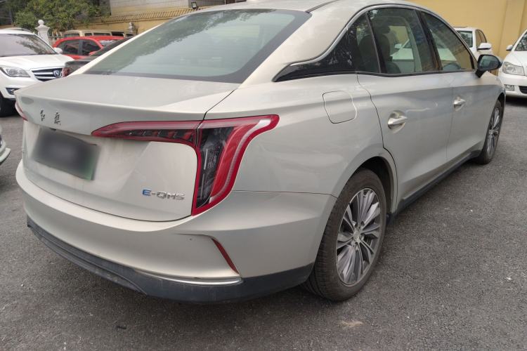 Used Hongqi E-QM5 2022 431 km Charge & Enjoy Edition
